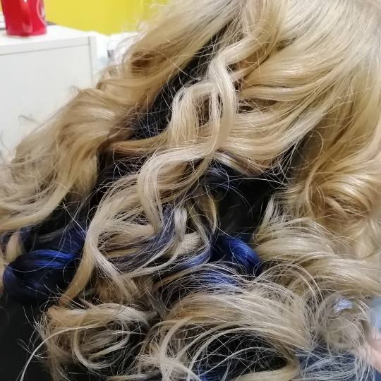Candy S #novisad Farbanje kose Farbanje cele dužine - duga kosa + feniranje Farbanje cele dužine k