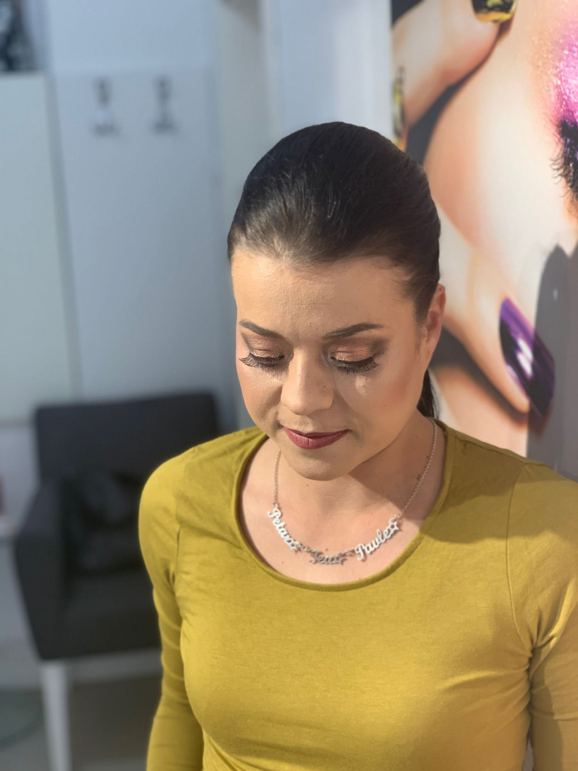 GM Beauty studio #beograd Make-up / šminkanje Profesionalno šminkanje + veštačke trepavice