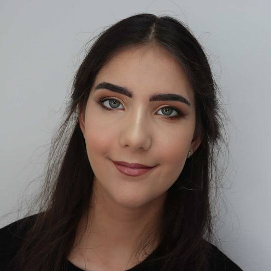 M Studio 0303 #novisad Make-up / šminkanje Profesionalno šminkanje + veštačke trepavice Sminka z