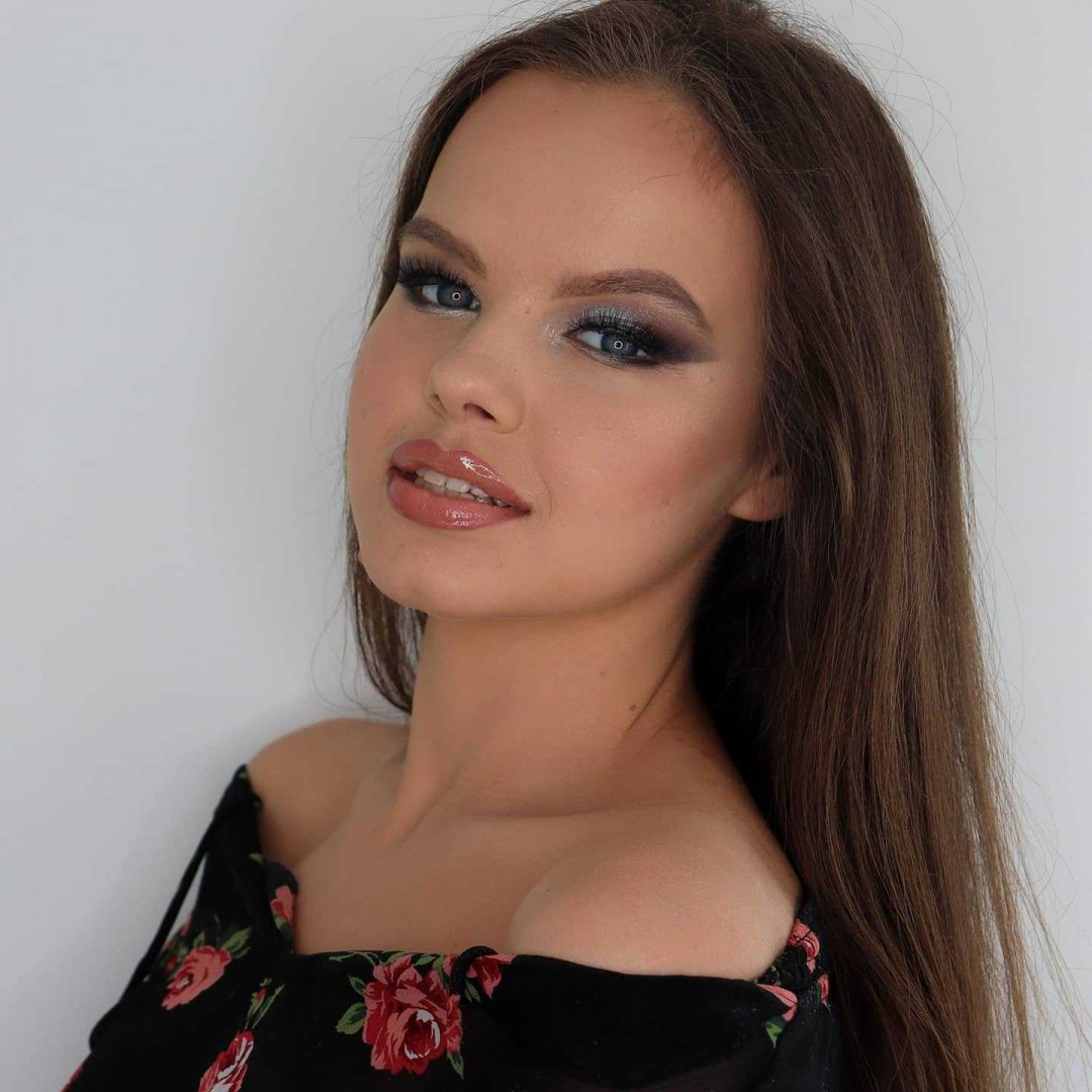 Profesionalno šminkanje + veštačke trepavice - M Studio 0303, Novi Sad Make-up / šminkanje Lice Make-up / šminkanje, Novi Sad, Sajmište, Detelinara, Banatić