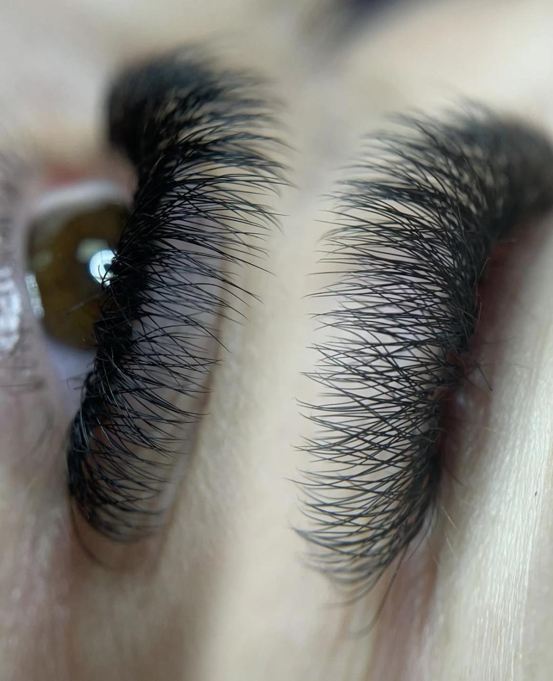 Nadogradnja svilenih trepavica - ruski volumen - Mask, Beograd Nadogradnja trepavica Lice Nadogradnja trepavica, Beograd, Žarkovo, Cerak, Bele vode