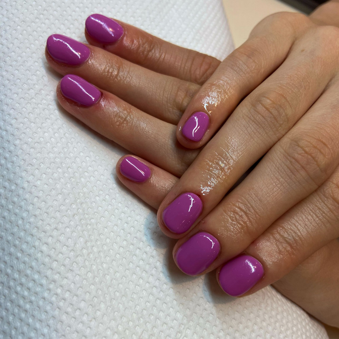 Bellza Beauty Studio #krusevac Manikir Ojačavanje noktiju - ruber baza