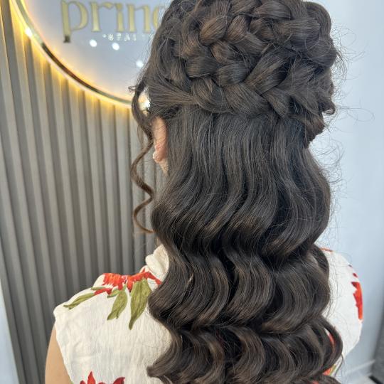 Princess beauty salon #nis Farbanje kose Svečana frizura talasi - duga kosa