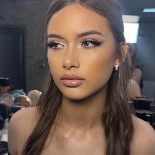 Beauty by Ivona Plus #nis Make-up / šminkanje Profesionalna večernja / dnevna šminka - sa trepavi