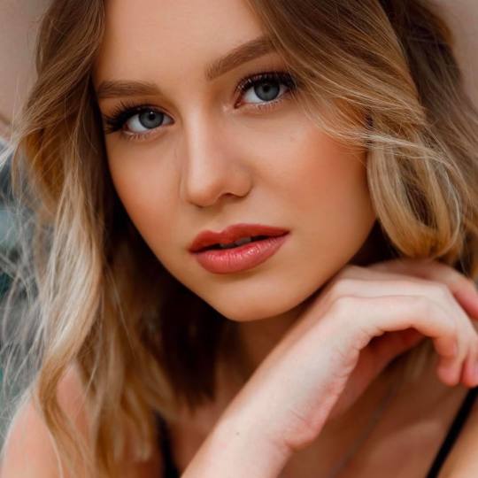 Pudra beauty & cosmetics bar #beograd Make-up / šminkanje Profesionalno šminkanje - večernja šmi