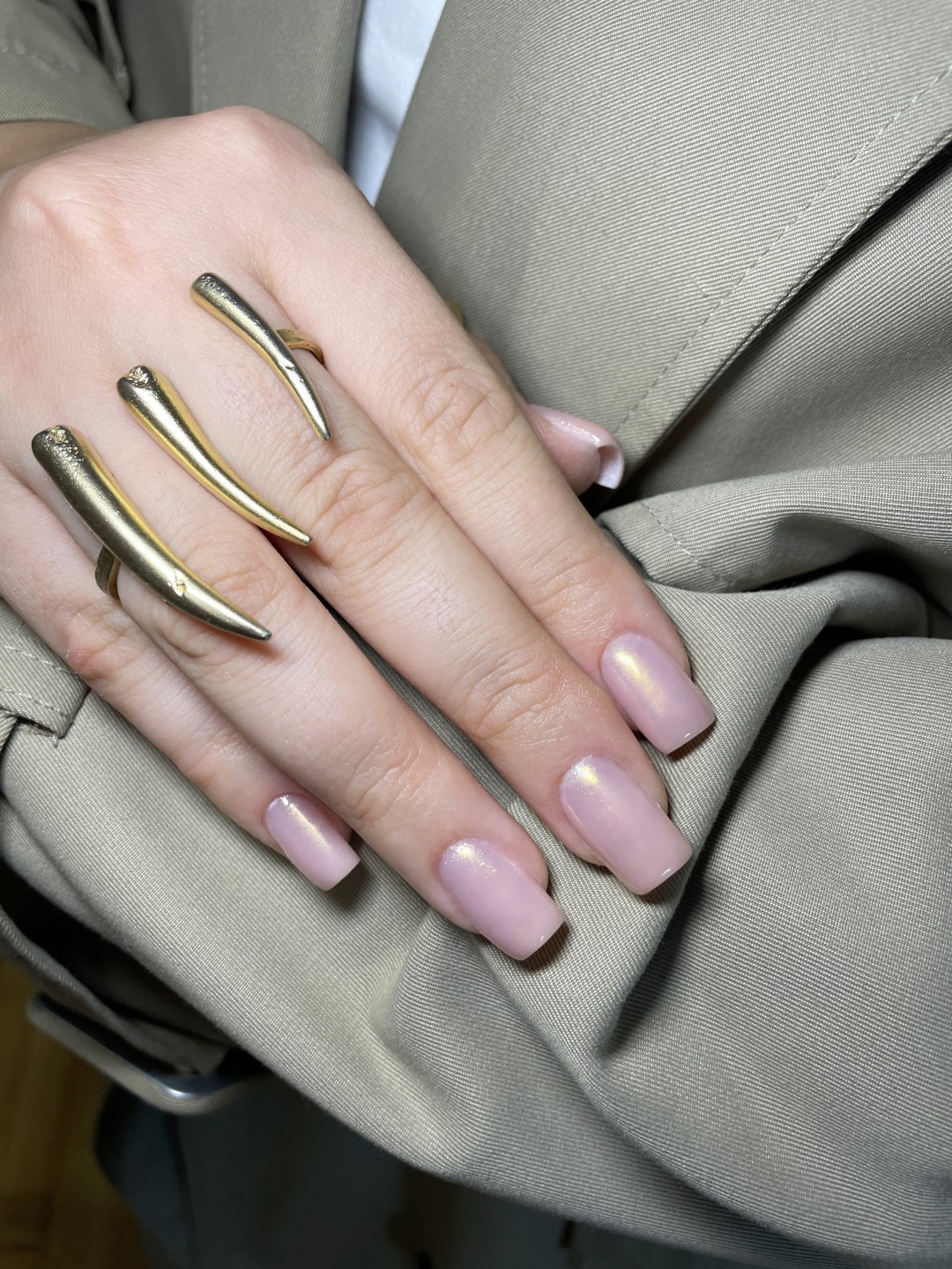 Beauty room Zvezdara #beograd Izlivanje noktiju Izlivanje noktiju gelom - S dužina