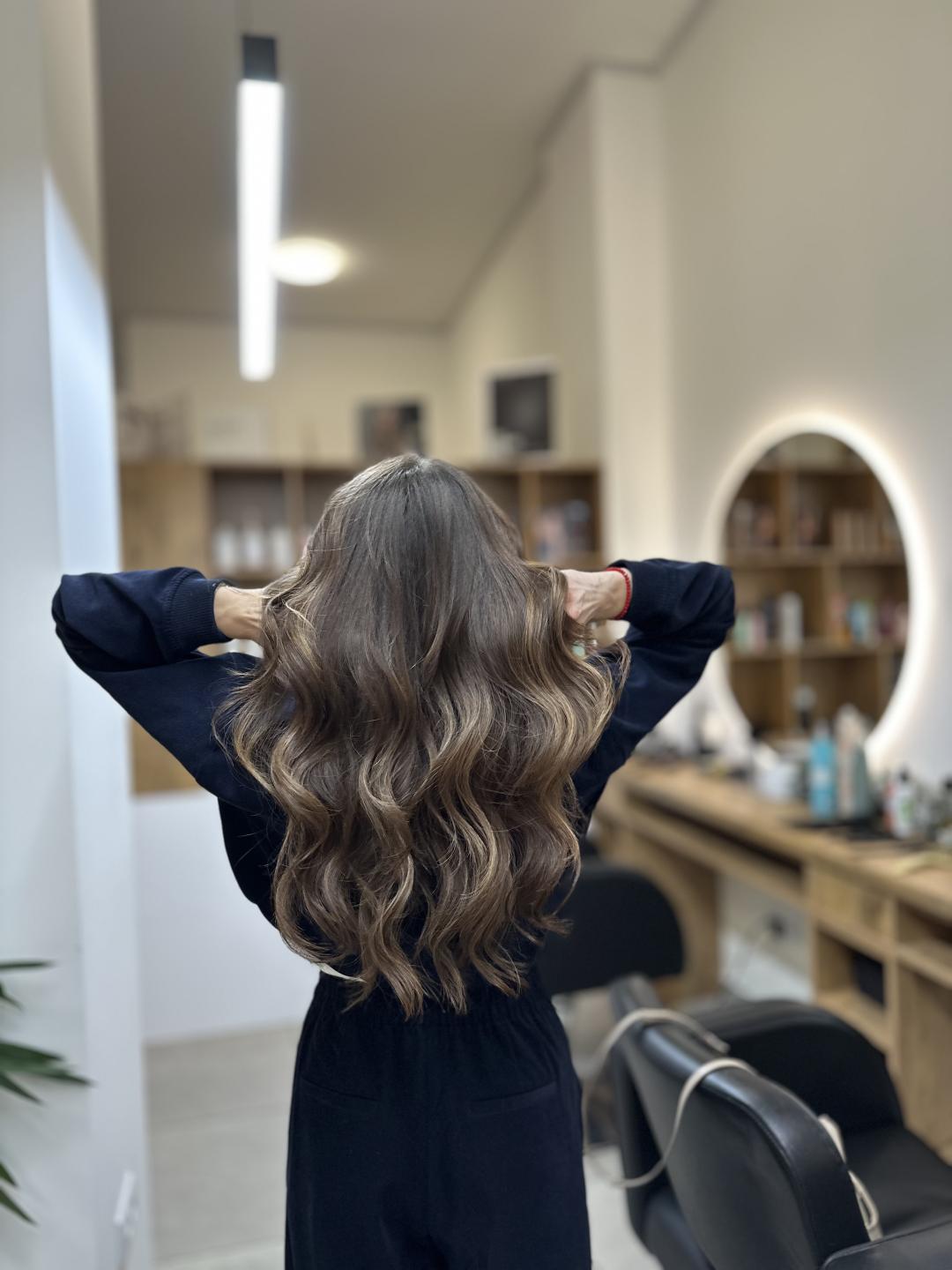 Studio Eleven Ladies&Gentlemen #beograd Žensko šišanje Žensko šišanje + feniranje - duga kosa