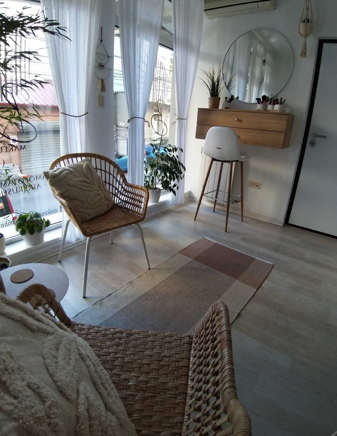 Boho makeup studio #beograd Make-up / šminkanje Profesionalno šminkanje