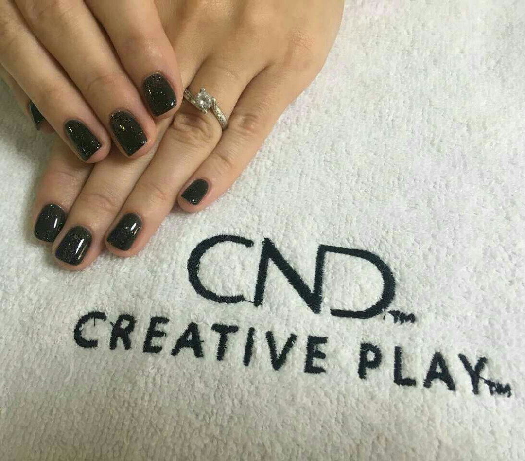 Look at me #beograd Manikir Manikir + gel lak CND Creative Play