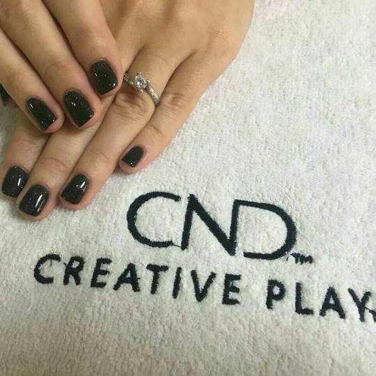 Look at me #beograd Manikir Manikir + gel lak CND Creative Play