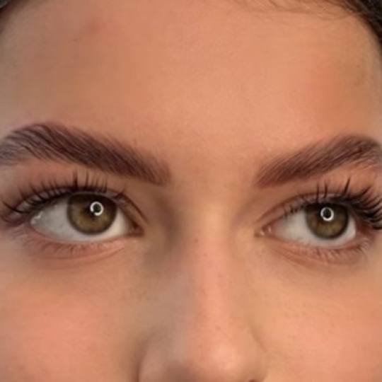 Esthetique Privé #beograd Obrve Brow lift + lash lift + farbanje obrva i trepavica
