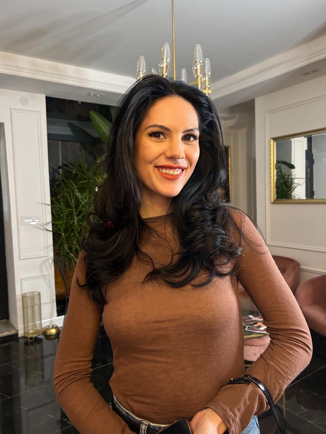 Black caviar lux tretman - duga / ekstra duga kosa - Esthetique Privé, Beograd Nega i ojačavanje kose Frizerski saloni Nega i ojačavanje kose, Beograd, Centar, Stari grad, Dorćol