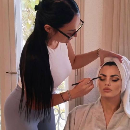 Moulin Rouge Dorcol #beograd Make-up / šminkanje Profesionalno šminkanje + veštačke trepavice