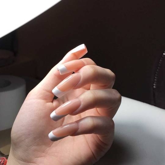 Miss Princess Make up #beograd Izlivanje noktiju Izlivanje noktiju akrilom - ekstremna forma
