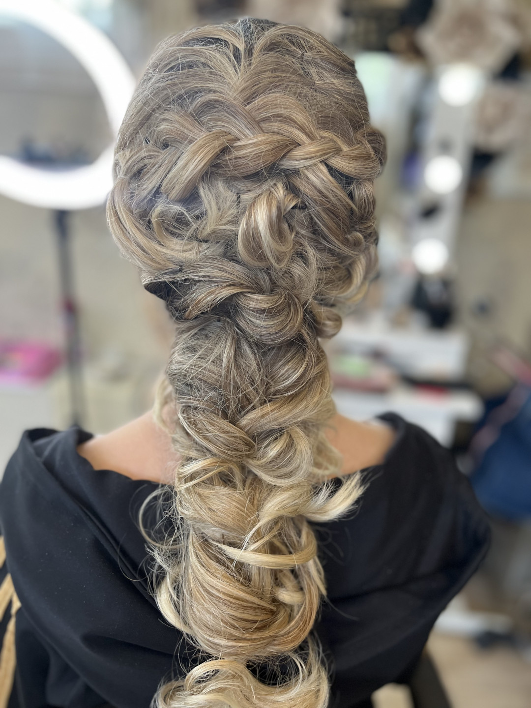 Bibi beauty centar #beograd Svečane i frizure za svadbu Svečana frizura - duga kosa