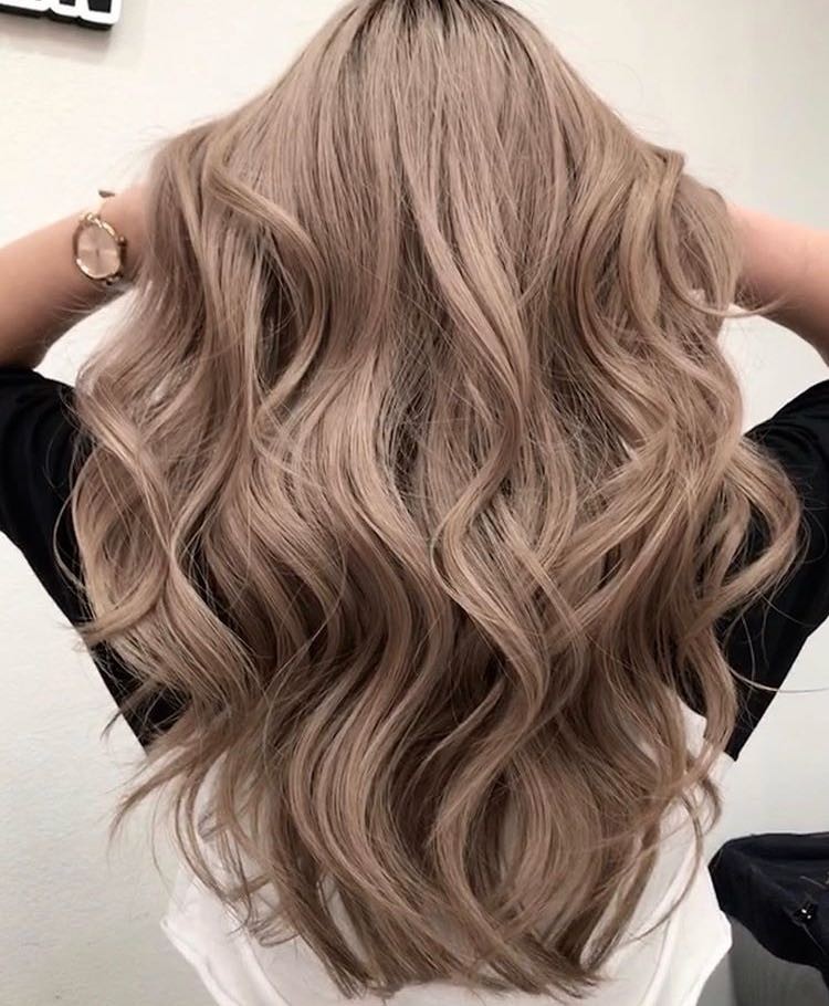 Tmins - My Way Vračar #beograd Farbanje kose Farbanje cele dužine - duga kosa