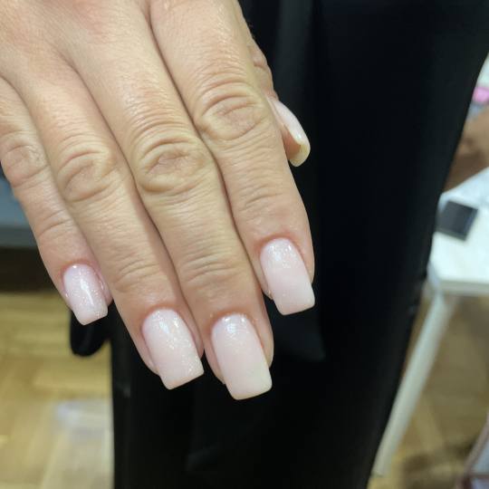 Beauty room Zvezdara #beograd Korekcija noktiju Korekcija noktiju