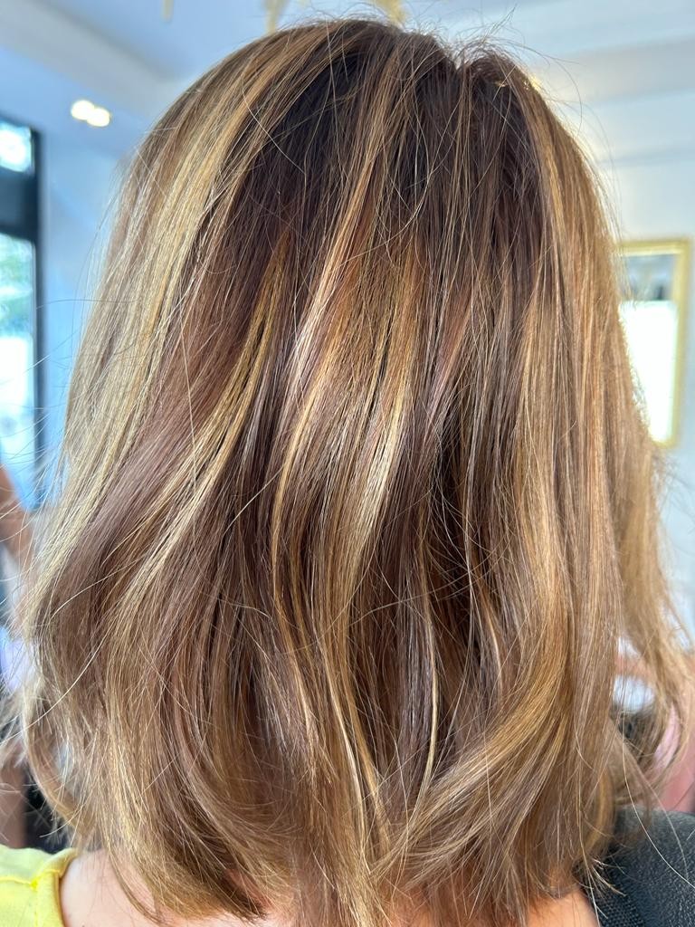 Esthetique Privé #beograd Ombre, sombre, balayage GOLDWELL Balayage + preliv + feniranje - kosa srednje dužine