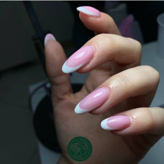 2hot beauty centar #novisad Korekcija noktiju Korekcija noktiju - S / M dužina