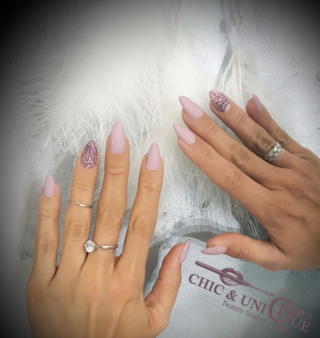Chic & Unique #beograd Gel lak