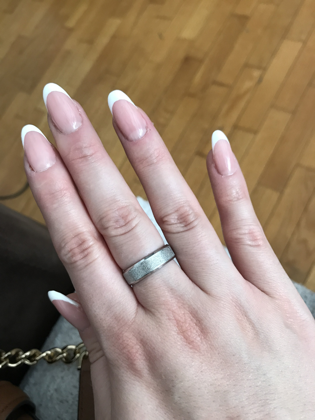 Beauty Studio Glam #beograd Izlivanje noktiju Izlivanje noktiju gelom / tipsama - kratki nokti