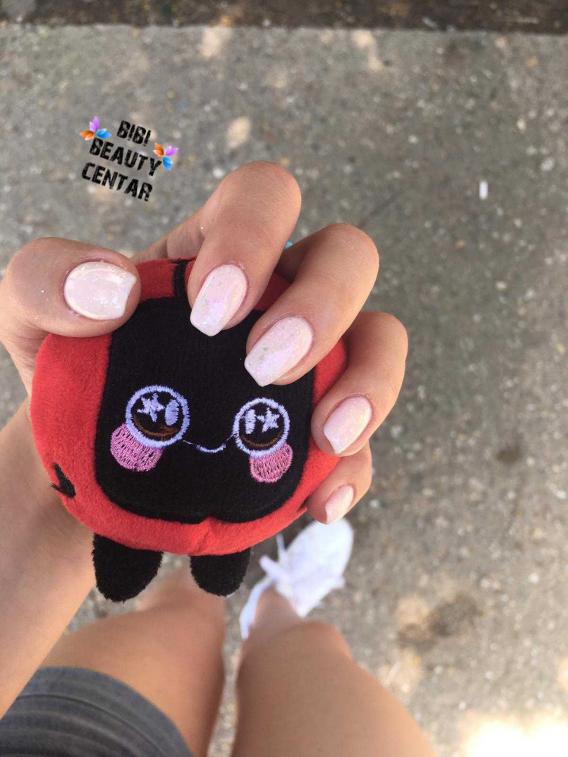 Bibi beauty centar #beograd Nadogradnja noktiju Nadogradnja noktiju tipsama