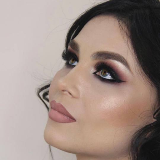GM Beauty studio #beograd Make-up / šminkanje Profesionalno šminkanje + veštačke trepavice PROFE