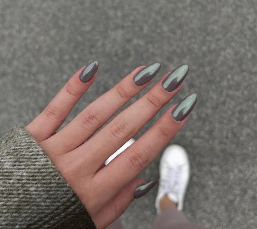 Korekcija noktiju + boja - L dužina - Del Art L, Beograd Korekcija noktiju Nokti Korekcija noktiju, Beograd, Slavija, Autokomanda, Neimar