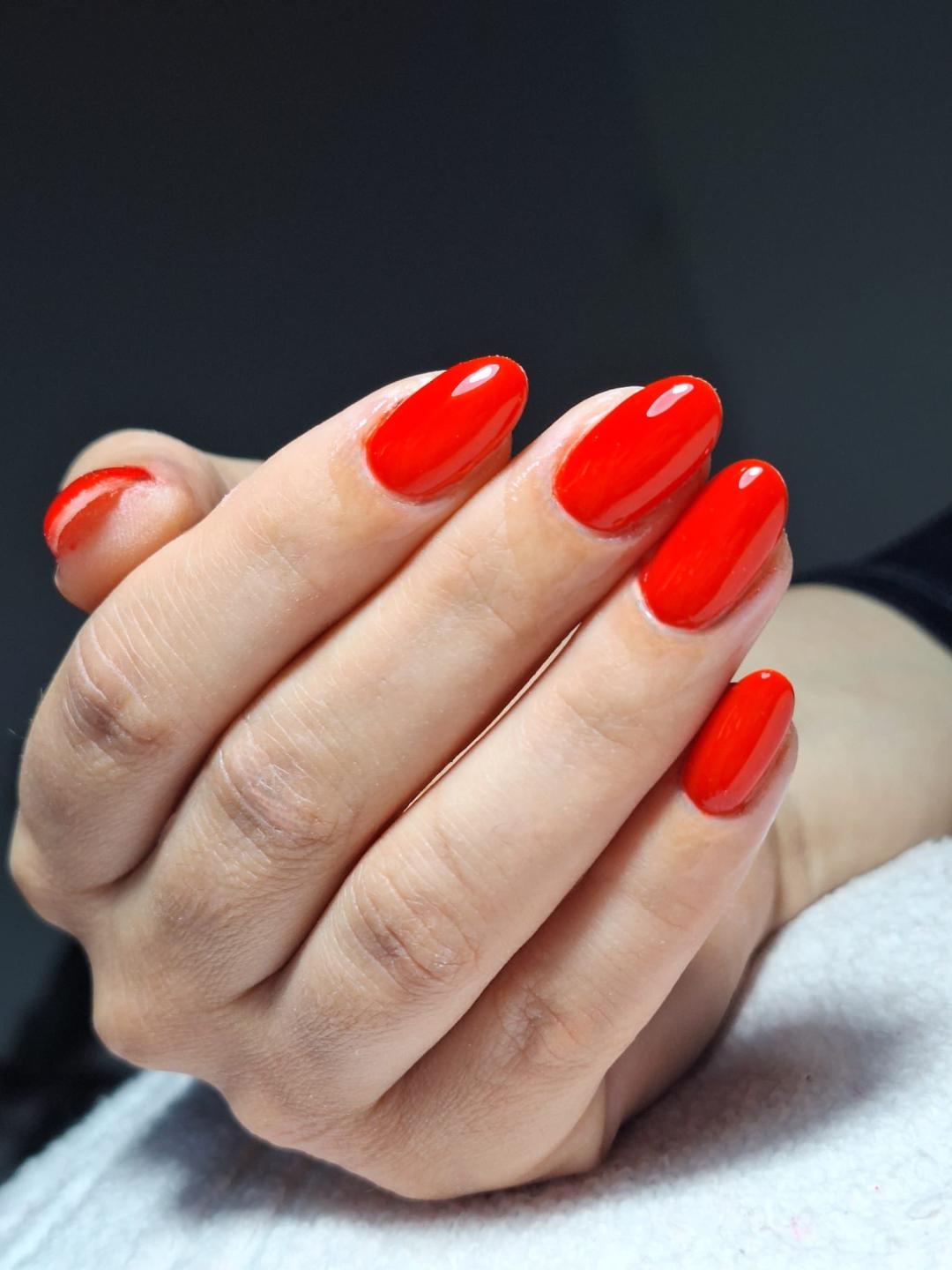 Izlivanje noktiju gelom - S dužina - Evels Beauty, Niš Izlivanje noktiju Nokti Izlivanje noktiju, Niš, Medijana