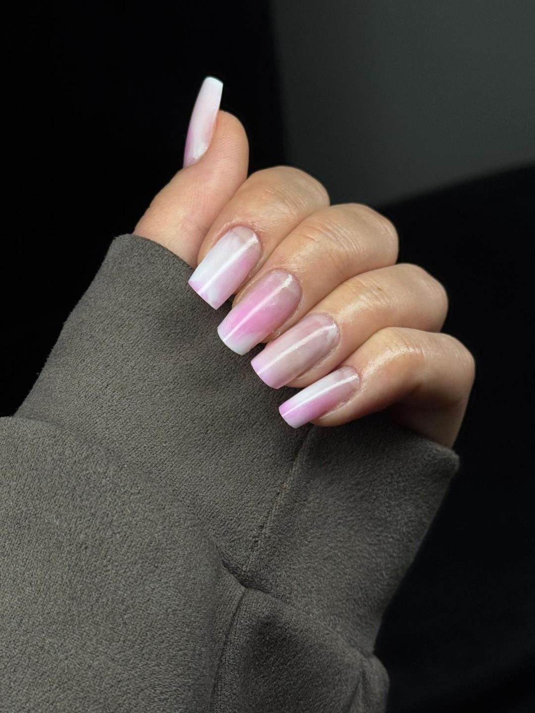 Belle Ana #beograd Izlivanje noktiju Izlivanje noktiju gelom - M dužina