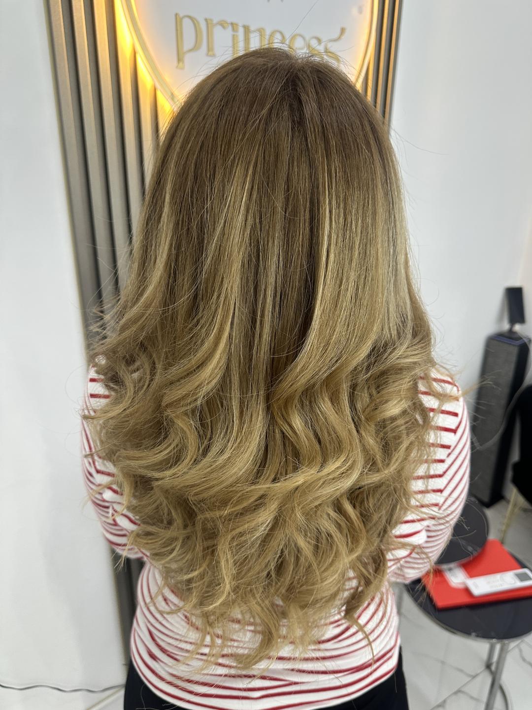 Feniranje na spolja i unutra sve dužine kose - Princess beauty salon, Niš Nadogradnja trepavica Lice Nadogradnja trepavica, Niš, Palilula