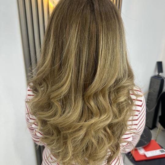 Princess beauty salon #nis Nadogradnja trepavica Feniranje na spolja i unutra sve dužine kose Lice