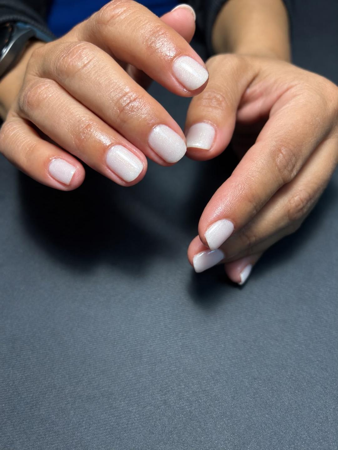 Gel lak ruku + spa manikir gratis - Shishi beauty studio, Beograd Gel lak Nokti Gel lak, Beograd, Centar, Stari grad, Dorćol