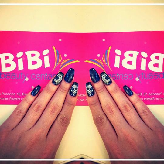 Bibi beauty centar #beograd Izlivanje noktiju Izlivanje noktiju gelom - kratki nokti BiBi nail art