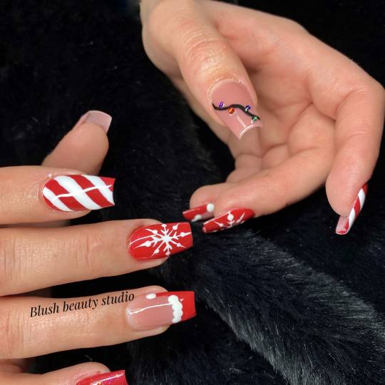 Blush Beauty Studio #beograd Izlivanje noktiju Izlivanje noktiju gelom + gel u boji - S dužina