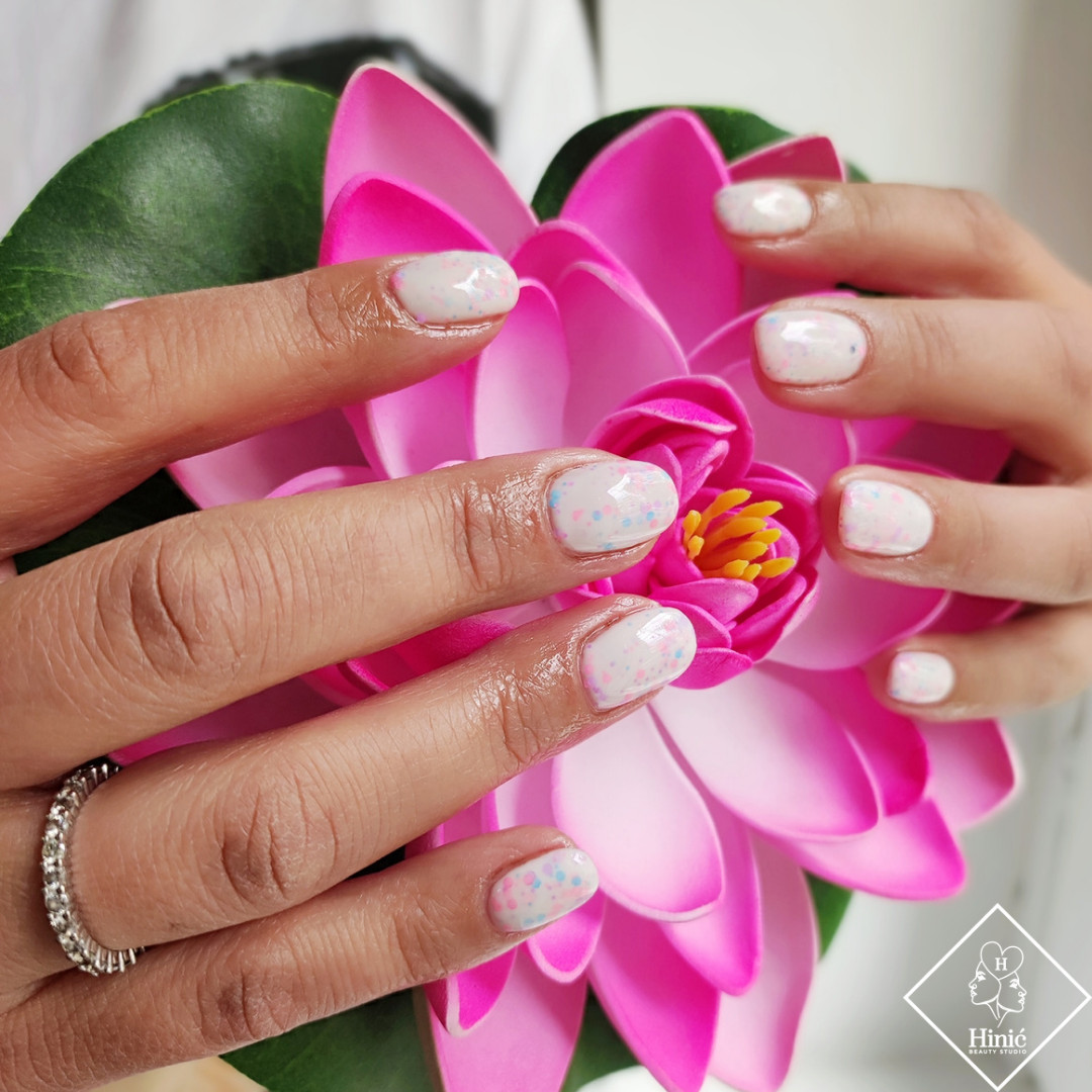 Hinić Beauty studio, Beograd Gel lak