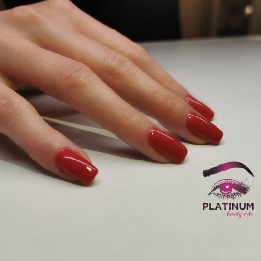 Platinum Beauty Code #beograd Izlivanje noktiju Gel i gel lak Korekcija ojačavanja / izlivanja / na