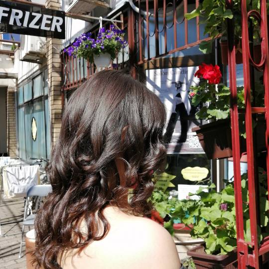 Candy S #novisad Feniranje i stilizovanje Feniranje na ravno -ekstra duga (gusta) kosa