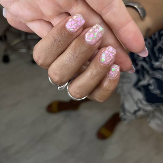 Xenija Beauty Room #beograd Korekcija noktiju Ojacavanje noktiju gelom i korekcija M dužina