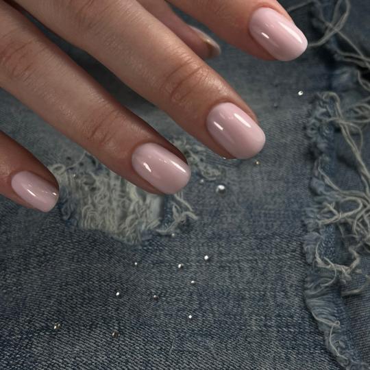 Beauty Code by Nela #novisad Ojačavanje noktiju Ojačavanje prirodnih noktiju gelom