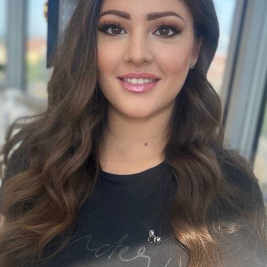 GM Beauty studio #beograd Make-up / šminkanje Profesionalno šminkanje + veštačke trepavice