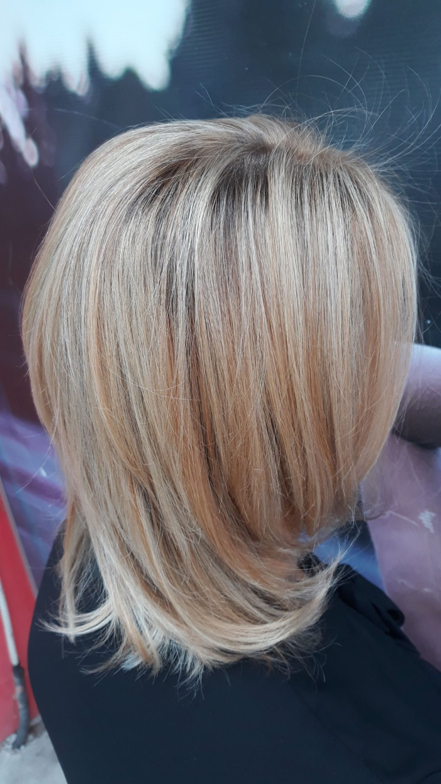 Royal Cut by Pro Cut #beograd Feniranje i stilizovanje Feniranje na ravno / lokne - duga kosa