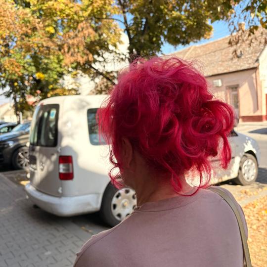 Glamour Luxury Studio 88 #pancevo Svečane i frizure za svadbu Svečana frizura - kosa srednje duži