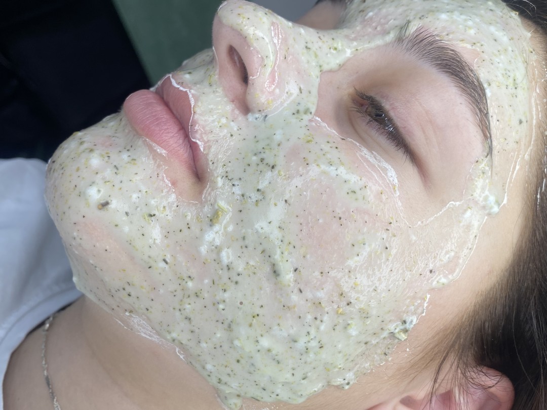 Higijenski tretman lica - Frančeska beauty studio, Novi Sad Tretman lica Lice Tretman lica, Novi Sad, Sajmište, Detelinara, Banatić