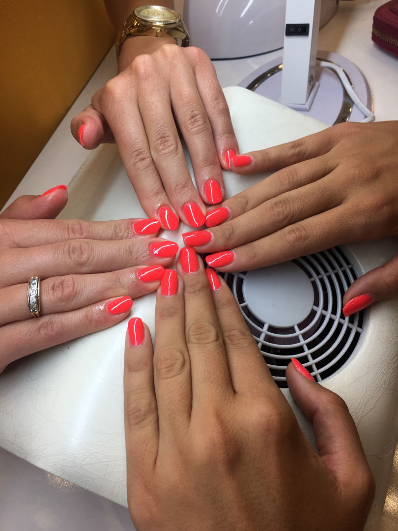 Gel lak - ruke - Alfaparf Nails, Beograd Gel lak Nokti Gel lak, Beograd, Karaburma, Višnjička banja