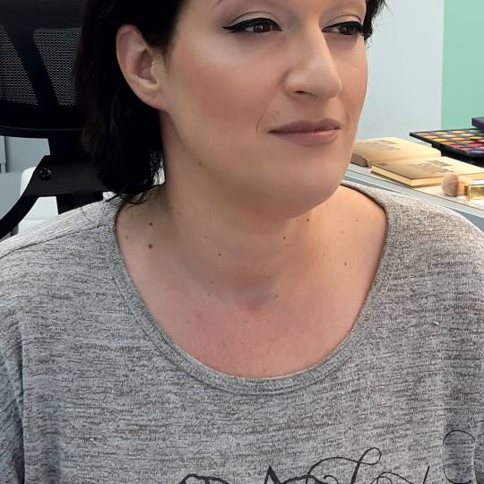 Albina Unisex Studio Lepote #temerin Make-up / šminkanje Profesionalno šminkanje