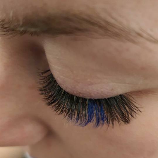 Right Beauty #beograd Nadogradnja trepavica Nadogradnja trepavica - ruski volumen 5D - 8D