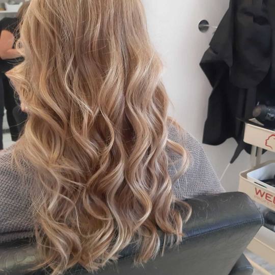 Attitude hair salon #beograd Žensko šišanje