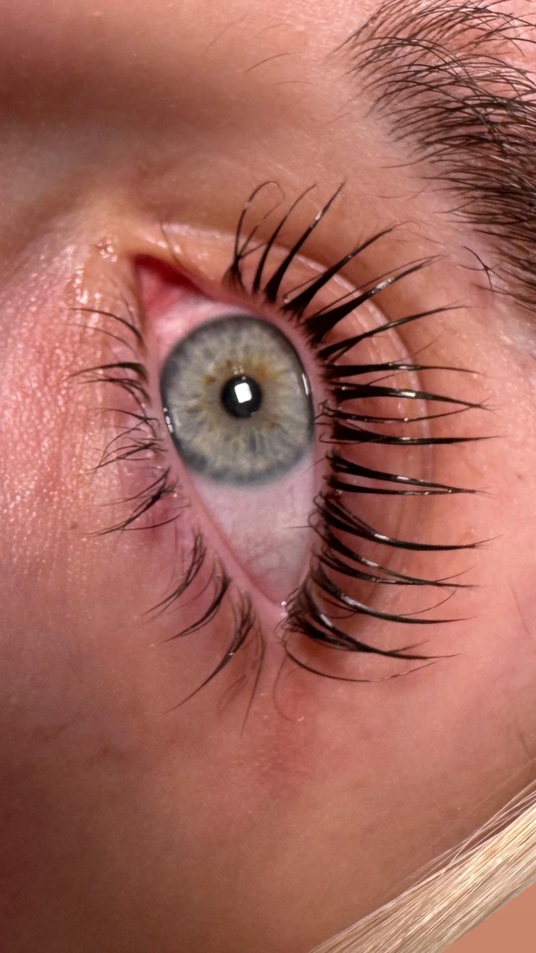 Lash lift - Golden beauty by Mimi, Niš Trepavice Lice Trepavice, Niš, Pantelej
