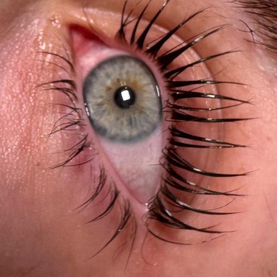 Golden beauty by Mimi #nis Trepavice Lash lift